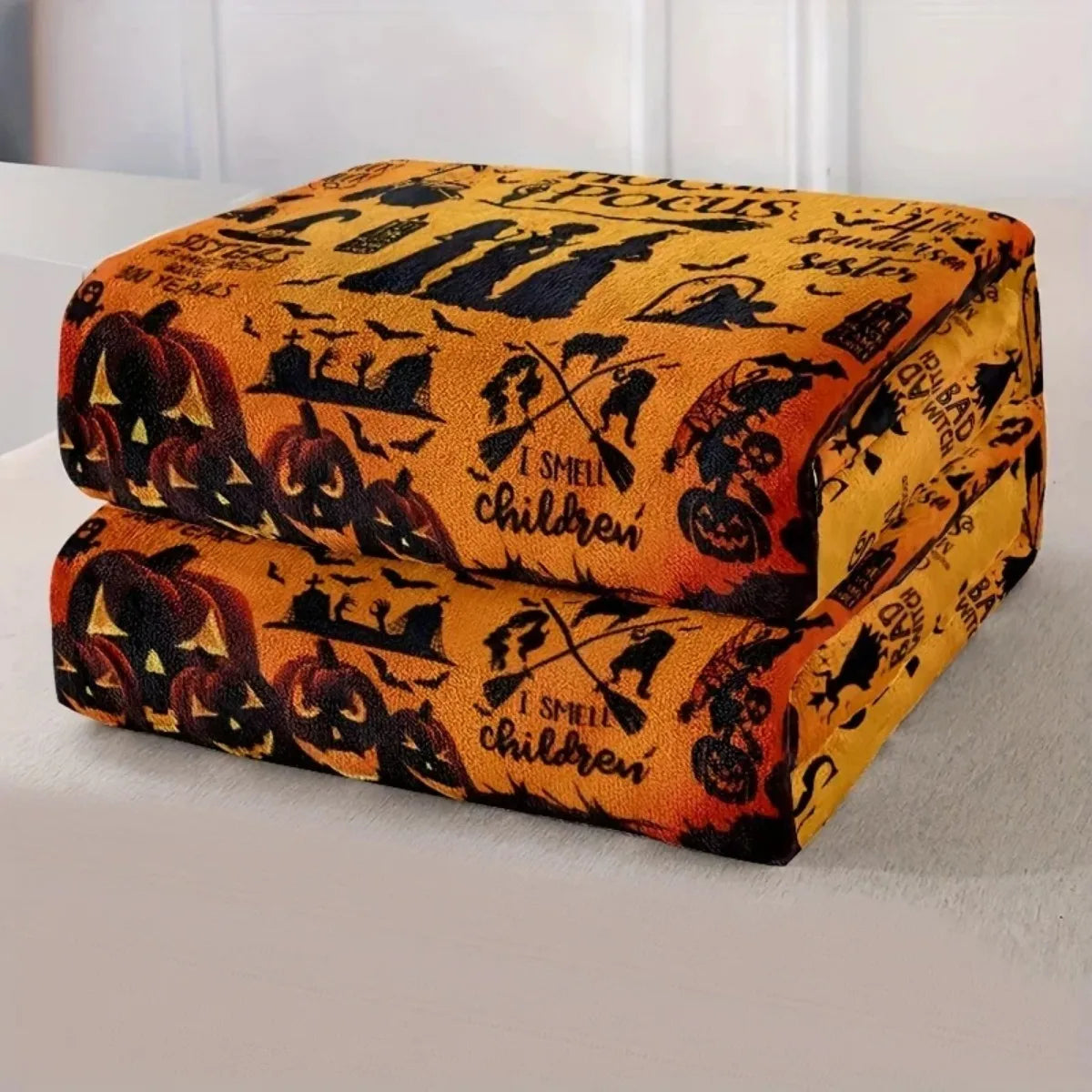 Traditional-Style Hocus Pocus Themed Flannel Throw Blanket, Machine Washable, All-Season Stain-Resistant Bedding with Pumpkin